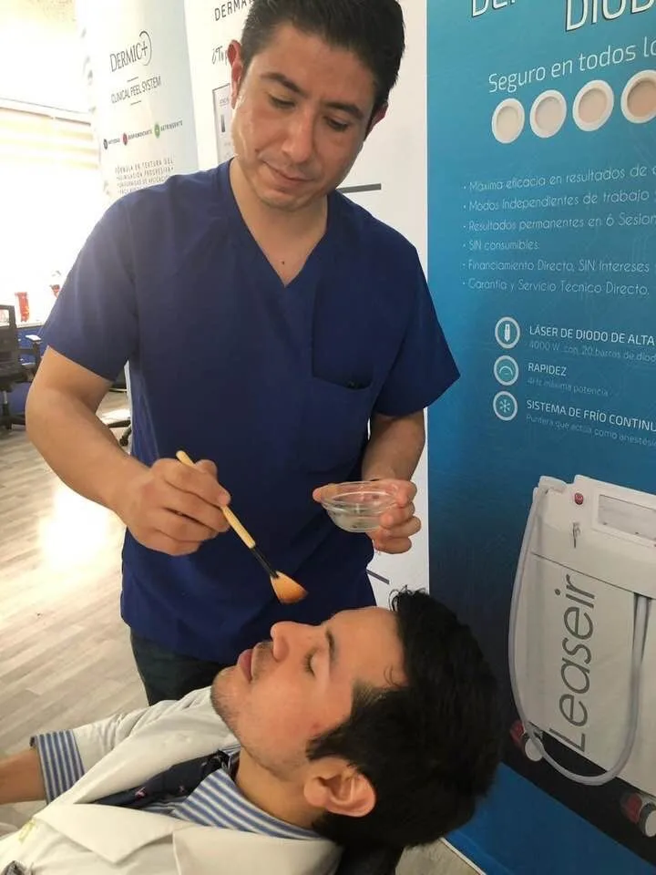 Dr. Salvador Alonso Gutierrez Avila especialista en alergología y dermatología en Naucalpan y Tlalnepantla